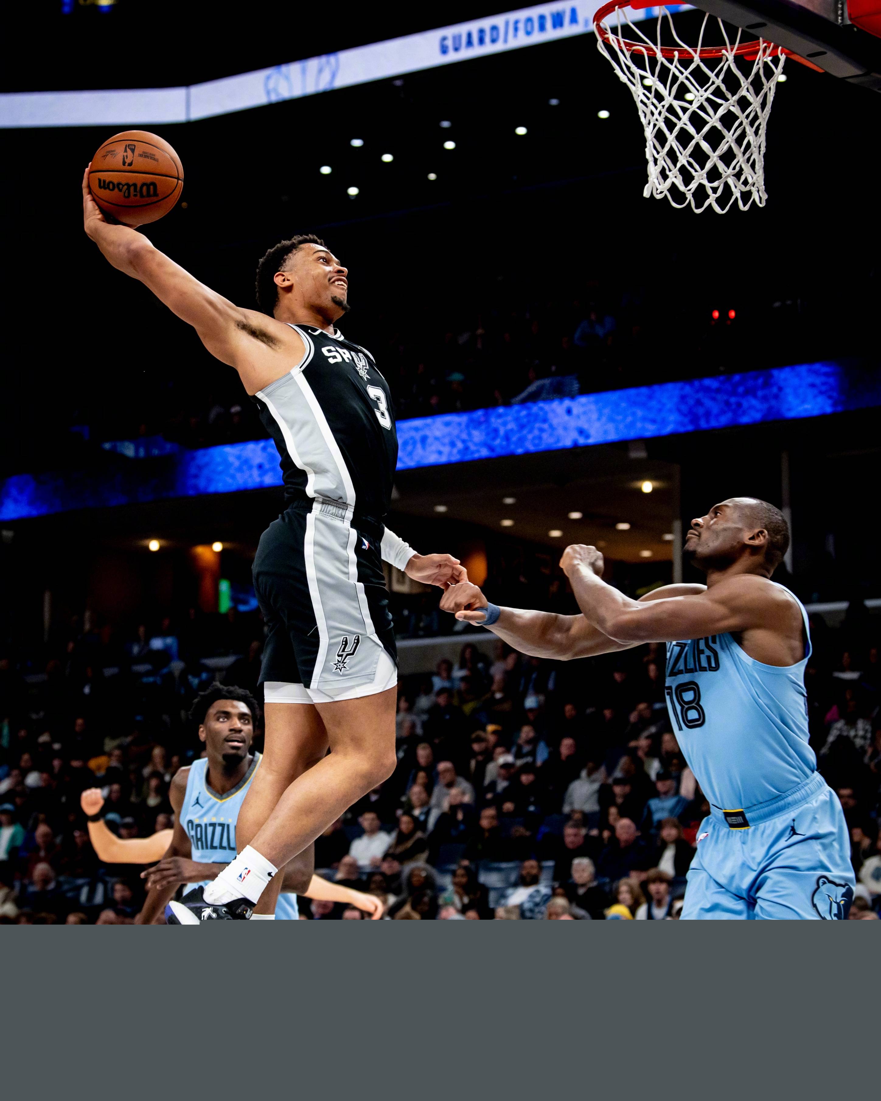 加斯佩里尼：这支罗马能参与多线竞争；冬窗不会为引援而引援（加斯佩里尼：罗马具备多线作战能力；冬窗不会盲目引援）